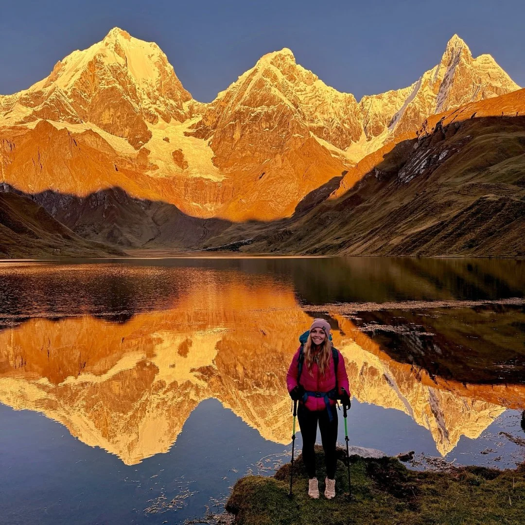 Laguna Carhuacocha trekking Huayhuash 5 días